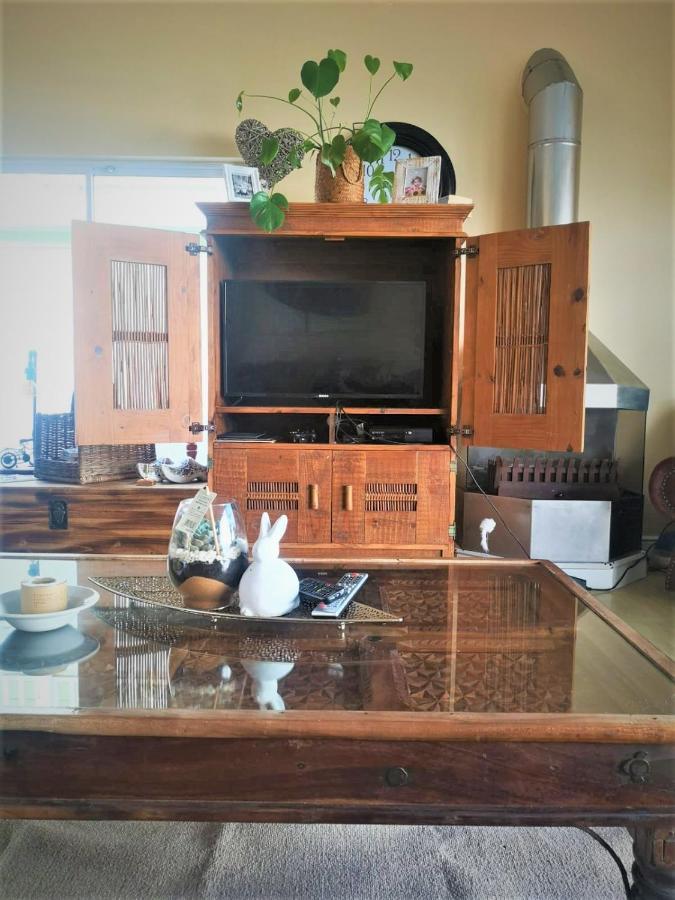 מוסל ביי Point Village Guest House מראה חיצוני תמונה