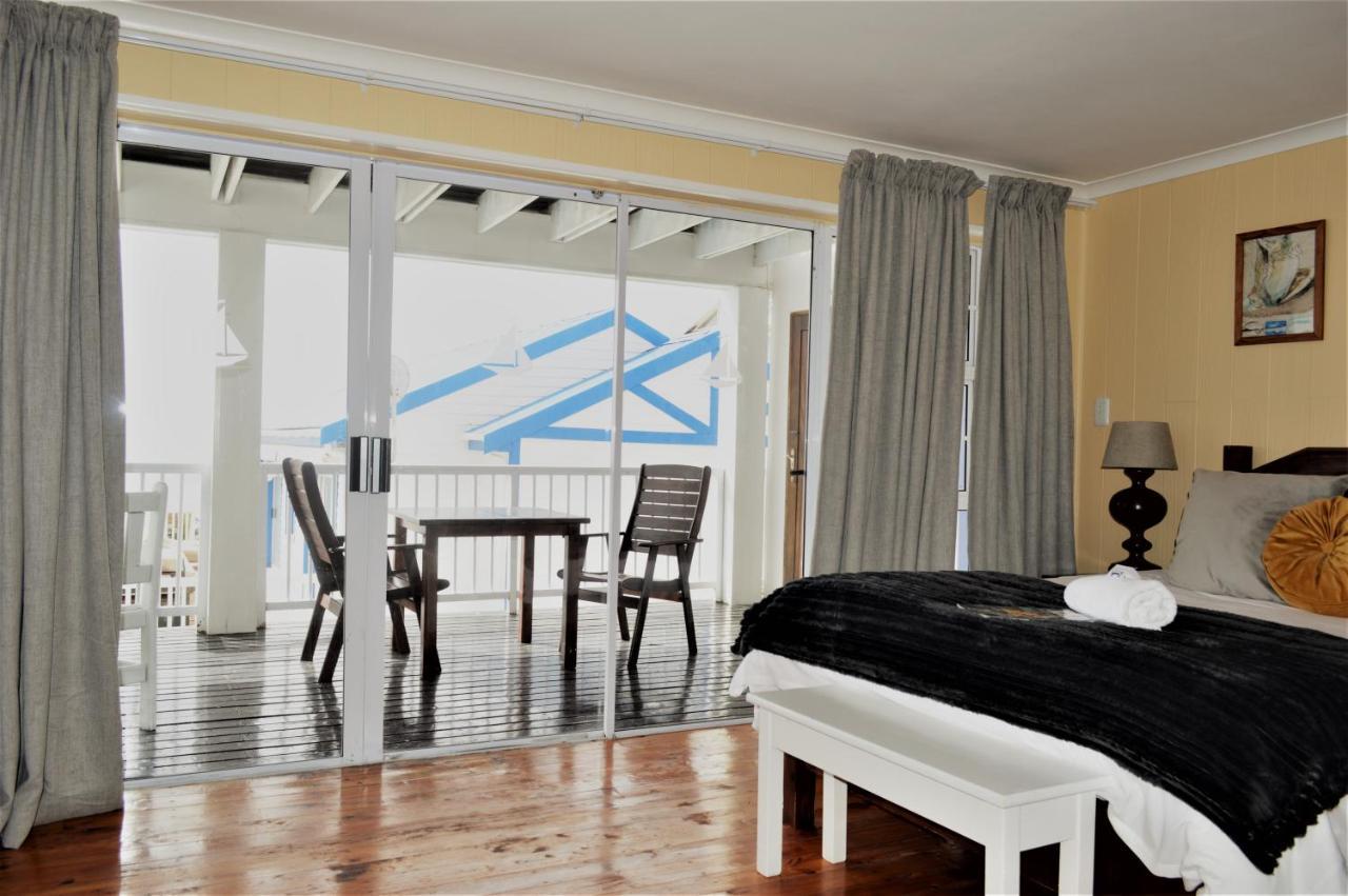 מוסל ביי Point Village Guest House מראה חיצוני תמונה