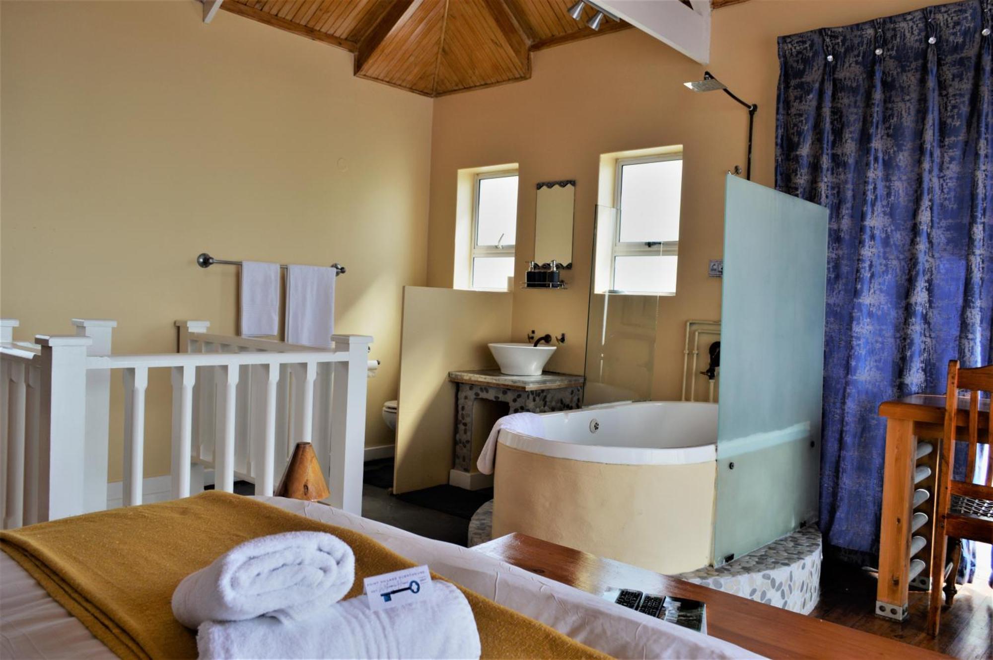 מוסל ביי Point Village Guest House מראה חיצוני תמונה